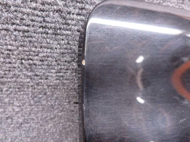 Subaru Impreza 2004 puerta de llenado de combustible *Java Black Pearl* (pequeño defecto en la pintura) Foto 3 de 4