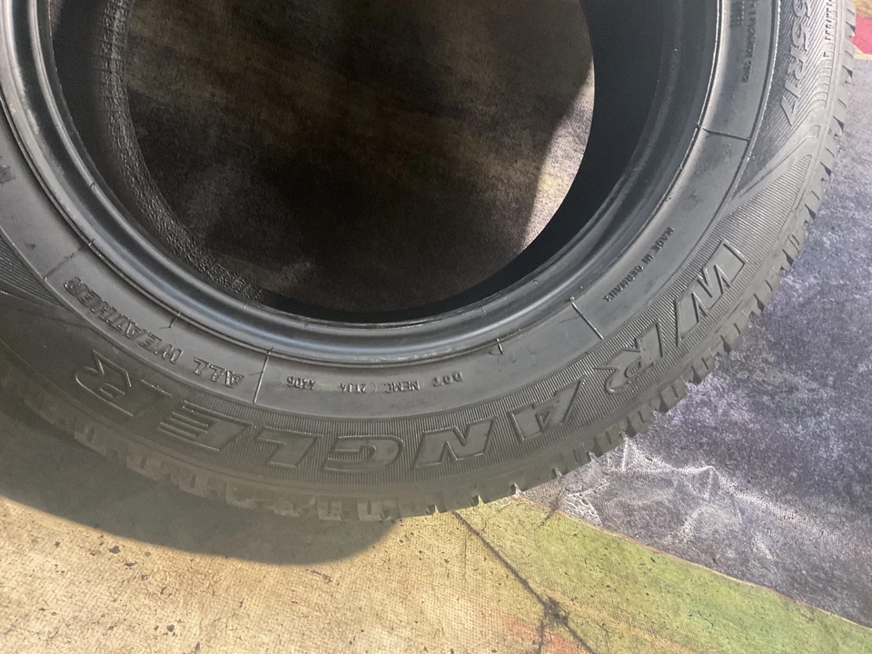235/65/17 104V Goodyear Wrangler HP Year2006 NoRepairs M+S 8.5mm - Image 2 of 4