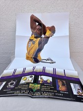 Póster de pared de tienda de concesionarios de promoción raro de Kobe Bryant de cubierta superior Lakers Salón de la fama 98/99 99/00