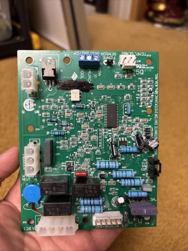 ANSI Z21.20 Automatic Ignition Board  Emerson 24 Volt VAC 60Hz 0.5A