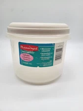 VTG 90s Rubbermaid Servin Saver Almond 3882 Food Storage Container 6 cups 1.7QT