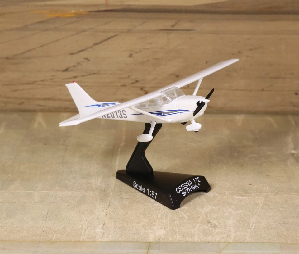 Postage Stamp Cessna (N2013S) C-172 Skyhawk Scale1/87 - Image 3 of 4
