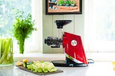 Sana Supreme EUJ-727 in Rot - Ausstellungsst�...