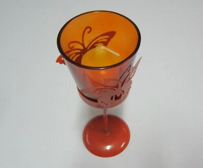 Copa o vaso portavelas con filigrana mariposa naranja con vela, metal y cristal - Imagen 1 de 4