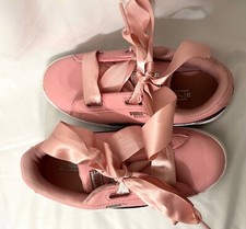 230359 Girls US 1C 1 C EU 32 PUMA 370088 Basket Heart Pink Sneaker EUC