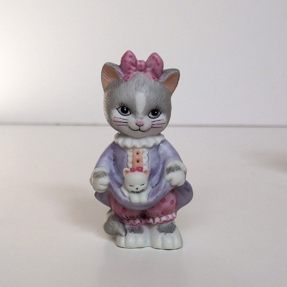 Vintage 90s Bronson Collectibles Kitty Cat Porcelain Figurines