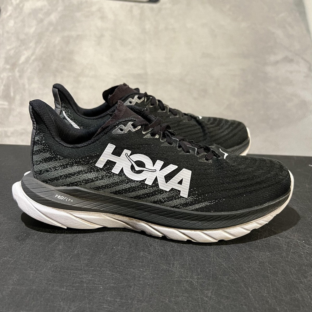 Hoka One One Mach 5 Shoes Womens Size 9 Black Road Running 