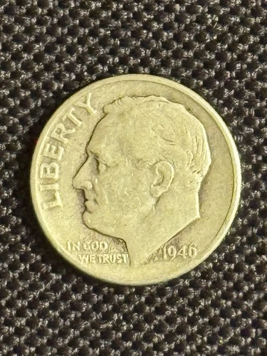 Extremely Beautiful Very Good 1946 D Roosevelt Silver Dime!  90% SILVER