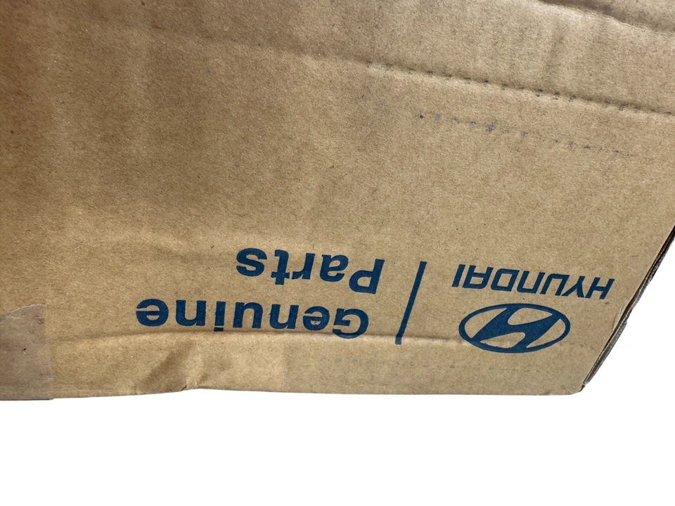 Radiador de refrigeración del motor Chrysler Voyager Pacifica 2017-23 genuino OEM 68595954AA Foto 2 de 4