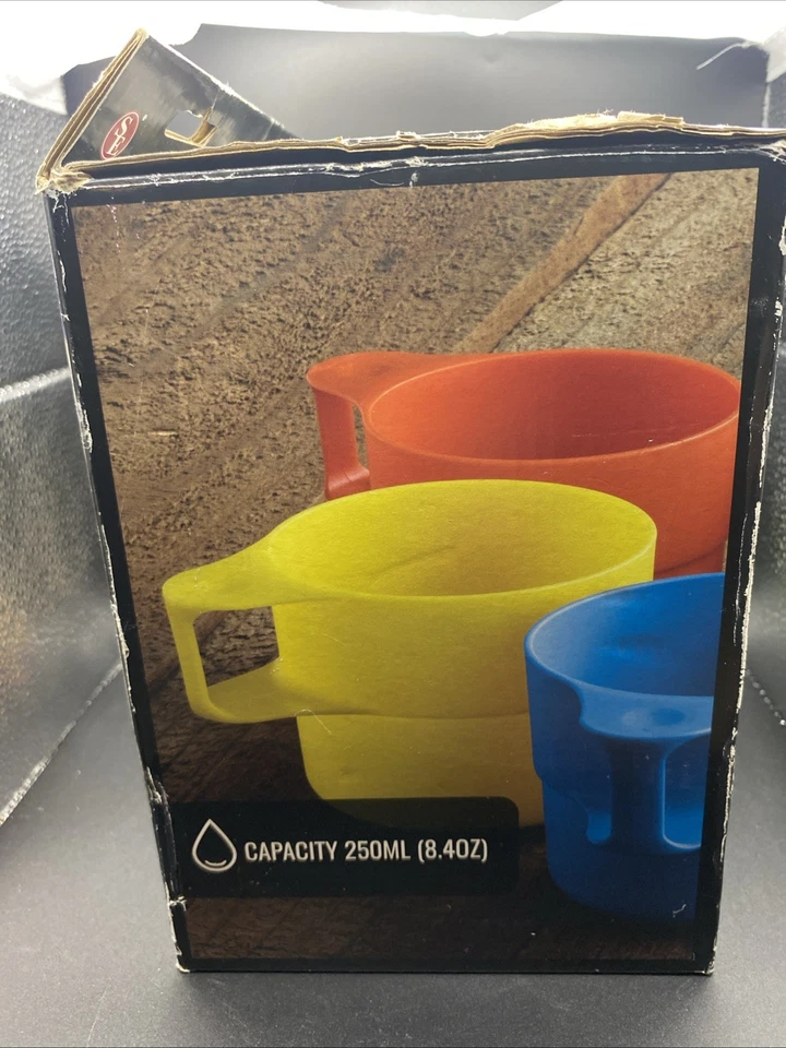 Juego de comedor exterior camping 5 personas, platos, tazas, tenedores, jarra. NoBPA probado por la FDA Foto 4 de 4