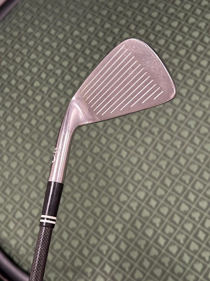 Cobra Baffler Blade TRD AMS 5355 9 Iron Graphite Licon 3.5 Medium RH - Image 2 of 4