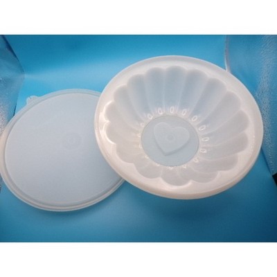 Tupperware Jelly Mold Heart Insert Fluted Design Clear White Lid