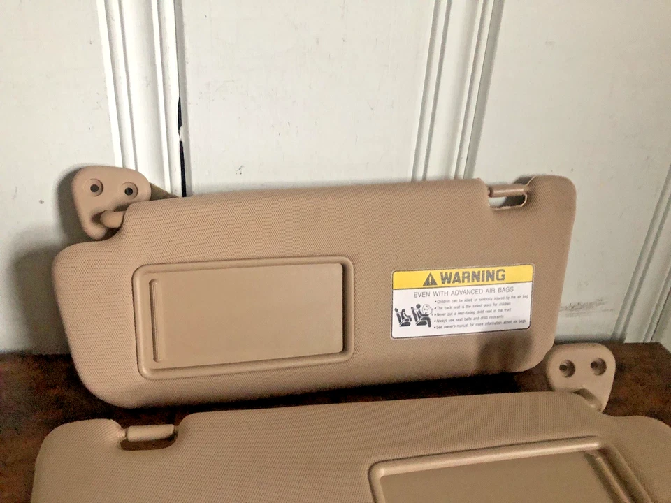 2007-2012 Hyundai Santa Fe Driver Passenger Side Sun Visor Pair Lighted Tan - Image 3 of 4