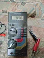 Radio Shack Micronta LCD Digital Multimeter 22-185A  Good Shape