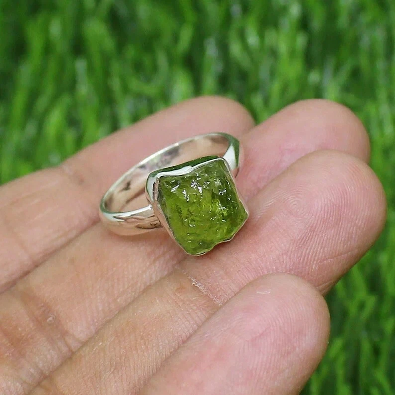 Custom Alexandrite, Peridot, and Garnet Ring - Bario Neal