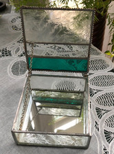 STAINED GLASS JEWELRY / TRINKET BOX - GREEN /FROSTED
