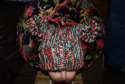 Weihnachten Pixie Style dreifach gestrickt grün, rot & weiß Handarbeit nicht markiert 