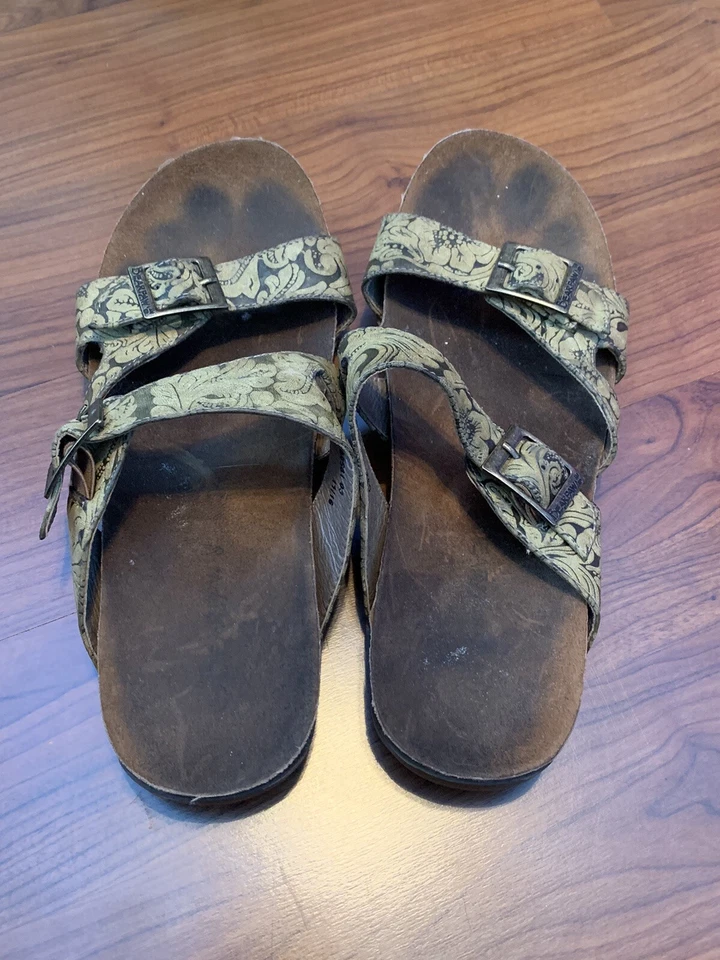 Sandalias sin cordones Bearpaw para mujer marrón y tostado de dos correas talla 9 parte inferior de goma Foto 4 de 4