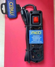 Scarpetta ELETTRICA 3 PRESE  Multipresa Trivalenti CON INTERRUTOTE Luminoso Nera