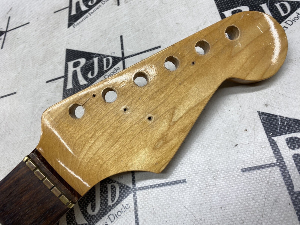 【希少美品】Fender USA Dan Smith Standard Fender Dan Smith USA Stratocaster Black (1983) – Electric