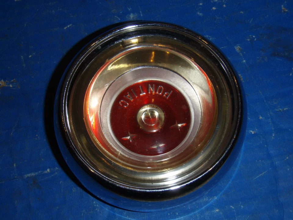 NOS 1962 Pontiac super duty 62Catalina horn button standard steering wheel - Image 3 of 4