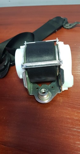 BMW 318D 2010 SICHERHEITSGURT FAHRERSEITE VORNE 33059849