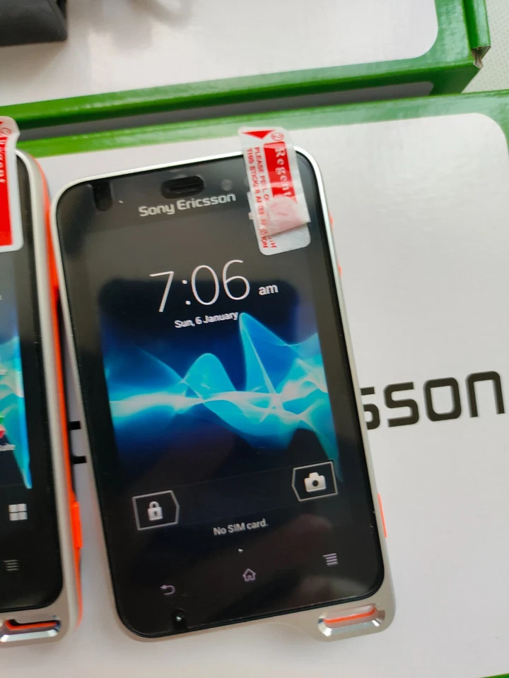 Original Android Phone ST17 Sony Ericsson Xperia active ST17i 3G GPS WiFi - Image 3 of 4