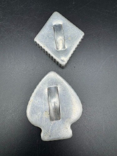 Lot 9 Aluminum Cookie Cutter Misc shapes 6-ribbed 3 non-ribbed Cooking Baking - Picture 3 of 7