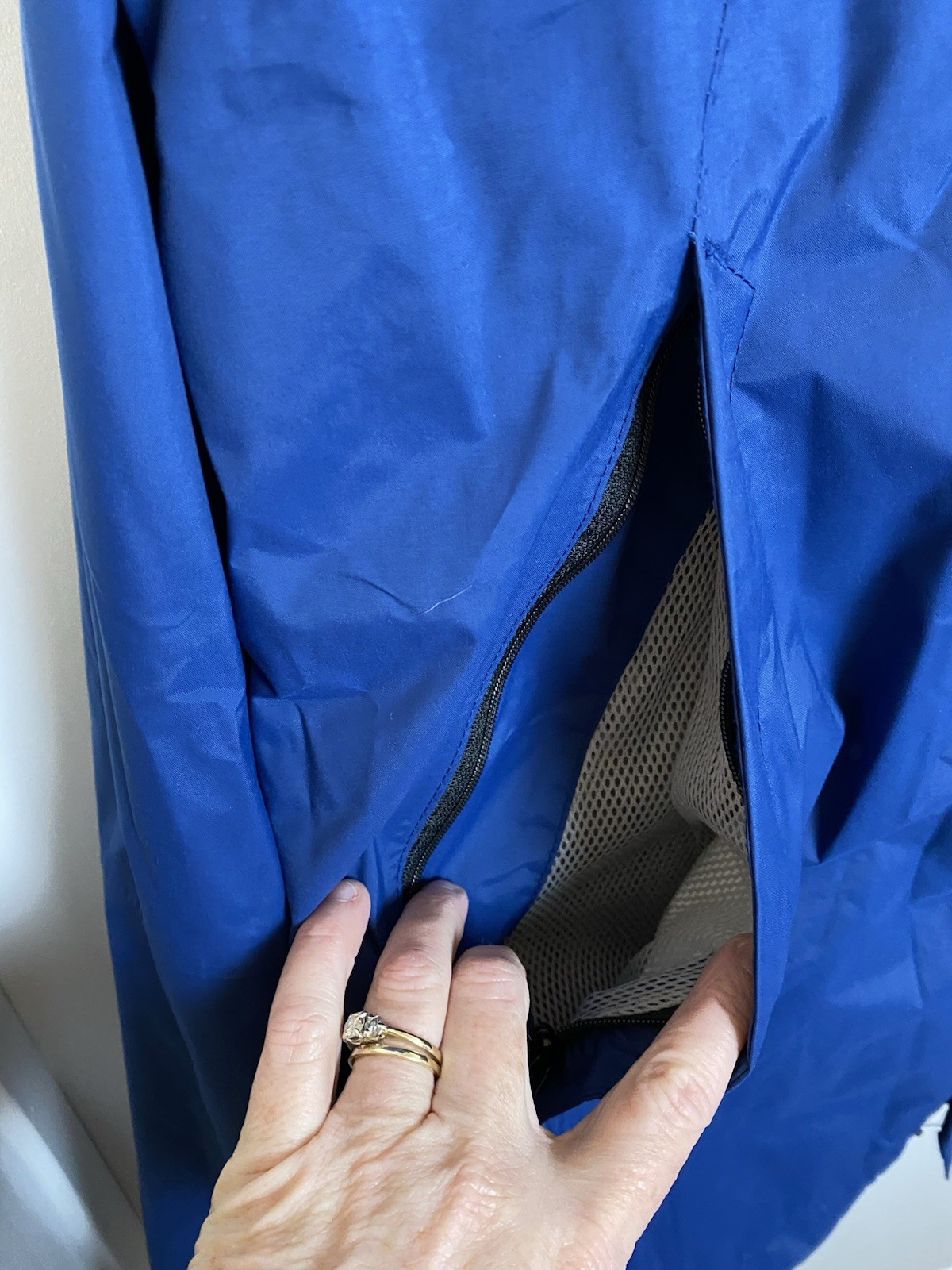 Helly Hansen Royal blue rain jacket windbreaker o… - image 5