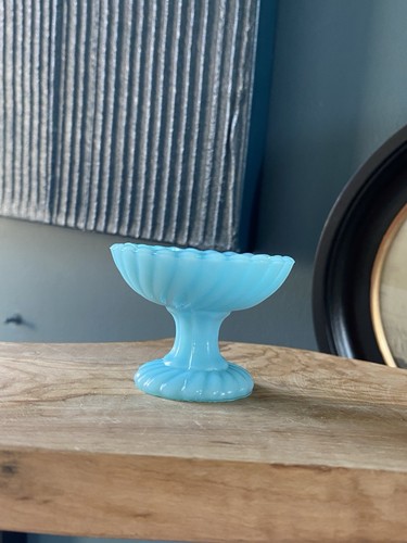 Antique Portieux Vallerysthal French Mini Pedestal Blue Opaline - Milk Glass - Picture 13 of 13