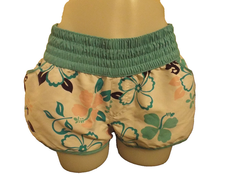 Arizona Girls Floral Shorts Size L