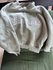 essentials fear of god kids crewneck size 4/5