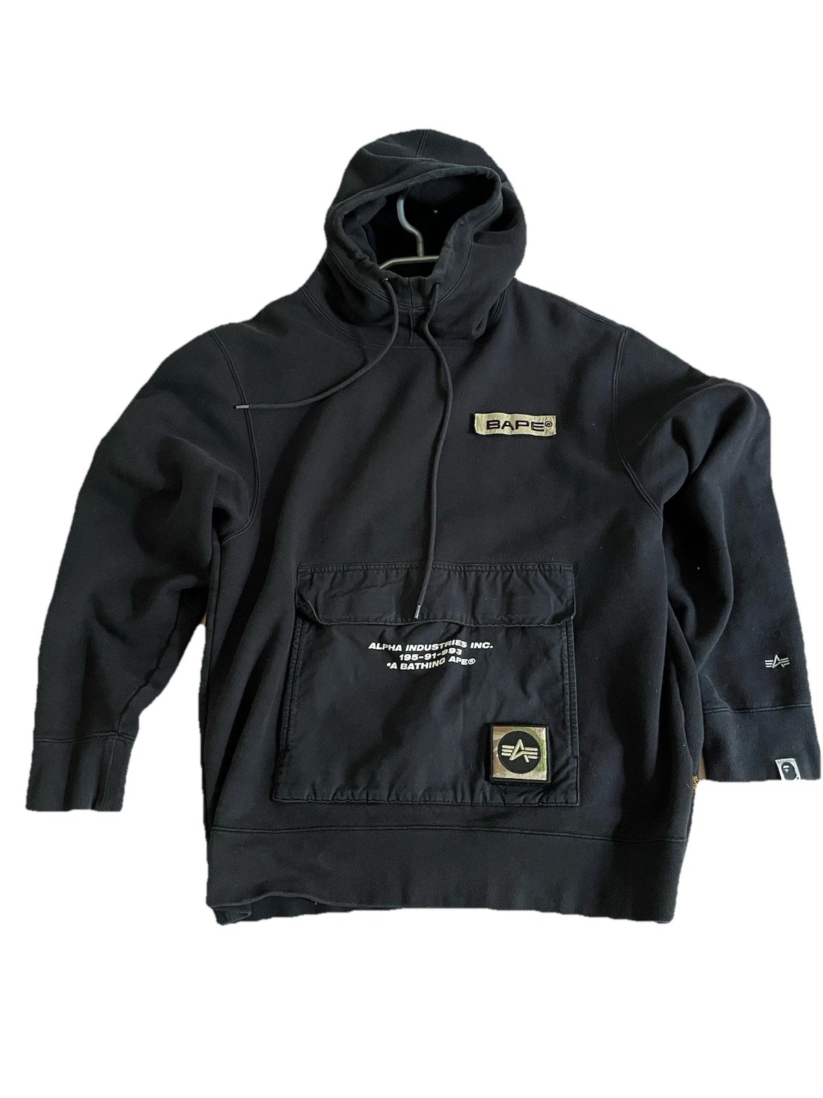 A BATHING APE (BAPE) Felpa con cappuccio BAPE x Alpha Industries Rib Collar (taglia L)