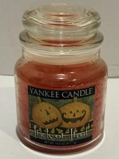 Yankee Candle TRICK OR TREAT Glass Jar Candle 14.5 oz Halloween - Please Read