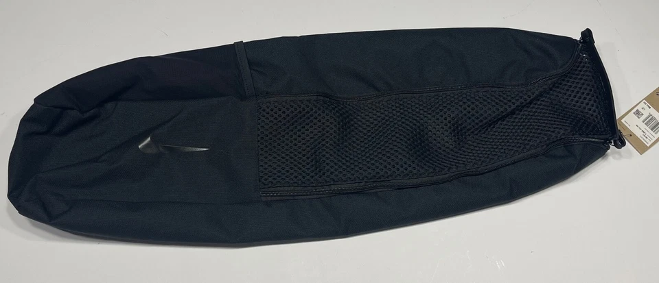 Nike Yoga Mat Bolsa 21L Negro Gris Oscuro Unisex Malla Portabotellas de Agua DN3700 010 Foto 4 de 4
