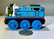 Thomas The Train Wooden Railway Thomas Comes To Breakfast Thomas  Friends