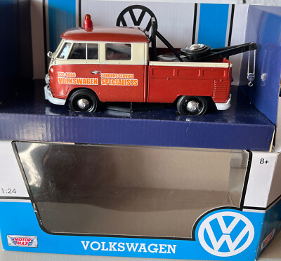 Motormax  M1:24VW-T1 DoKab, Abschlepper, DieCastMetall