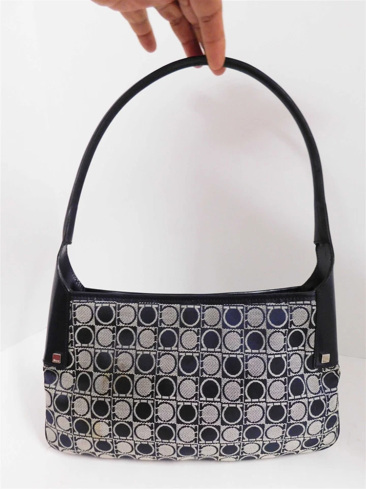 Bolso de Hombro Salvatore Ferragamo Pequeño Hobo Cuero Lona Logo Azul Marino Gris Foto 3 de 4