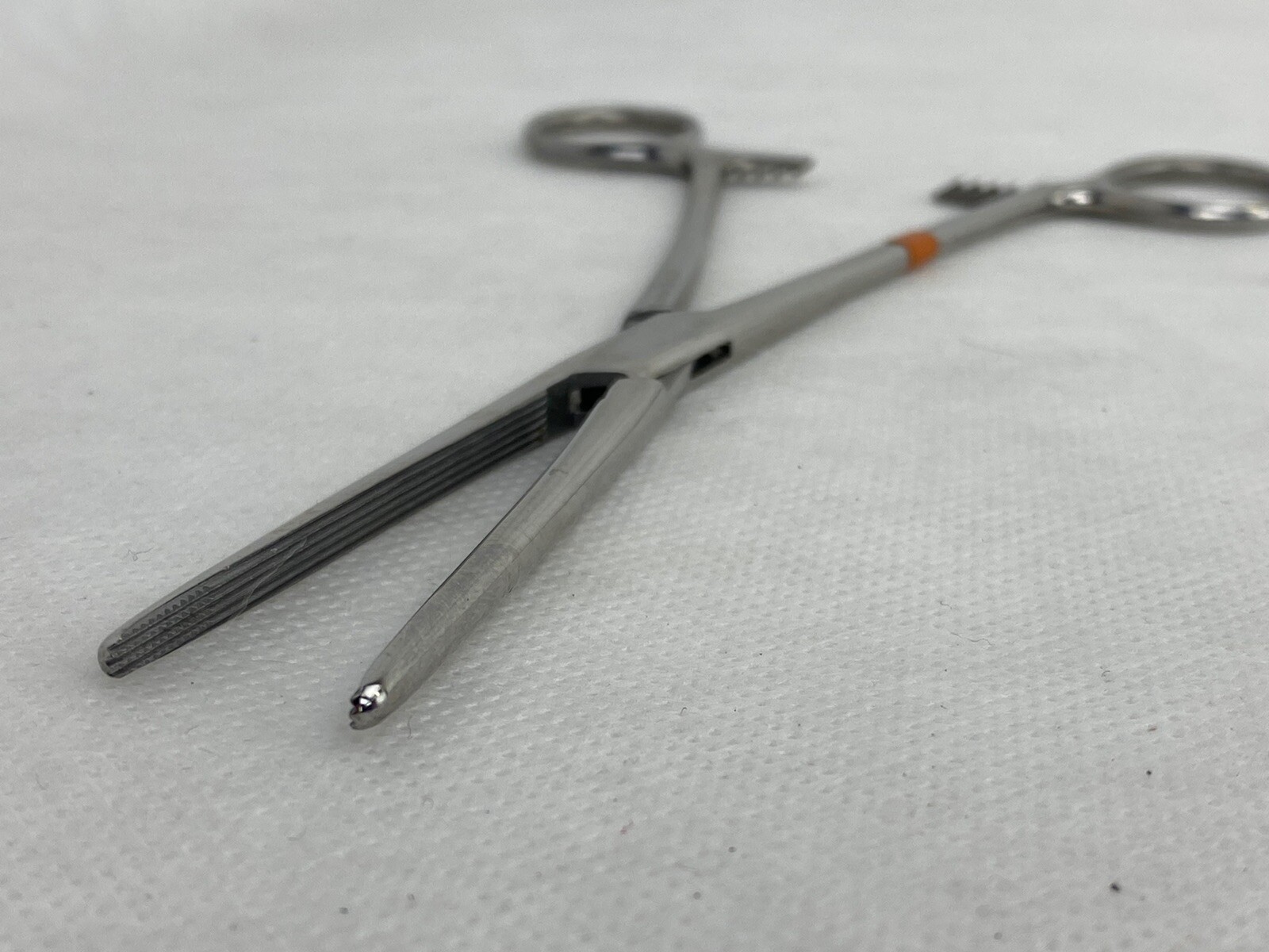 CODMAN 32-4150 Rochester-Carmalt Forceps Straight 8.25in Length Jaws 6 ...