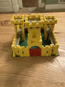 LEGO Castle 375 / 6075 Vintage 1980s Nearly Complete Plus Few Minifigures