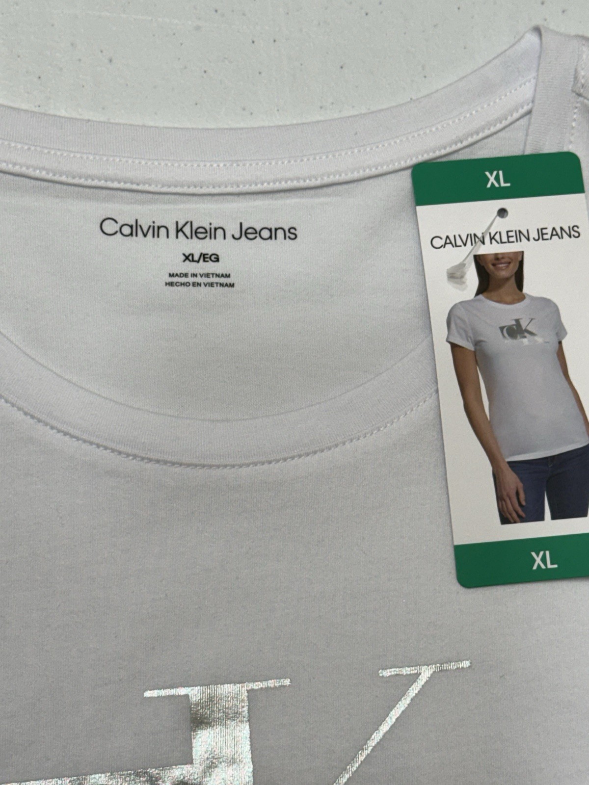 Calvin Klein Jeans Women’s White Casual Short Sleeve Round Neck Slim T-Shirt XL thumbnail 8