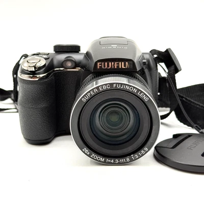 Fujifilm Finepix S4300 Bridgekamera Digital Kamera mit Zoom GETESTET ✅ - Bild 1 von 4