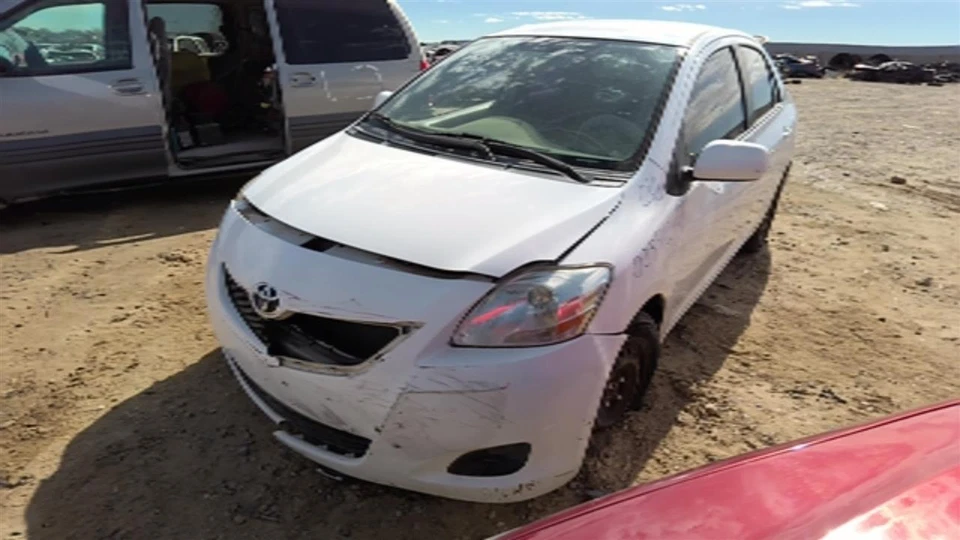 Used Front Left Door Window Regulator Front fits: 2012 Toyota Yaris electric Fro - Imagem 2 de 4