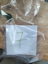 PENDENDI VERDI DI CRISTALLO E 3 COPPE PER LAMPADARIO USATE DELL'EPOCA