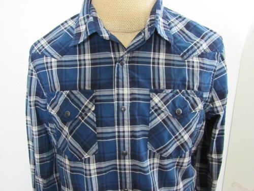 AMERICAN EAGLE OUTFITTERS, MEN'S NAVY COTTON LONG SLEEVED PLAID SHIRT, SIZE L - Picture 2 of 6