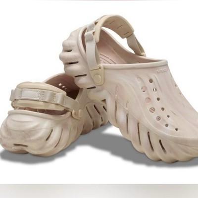 CROCS Women's Tan Mules.   Size: 8.5 crocs women