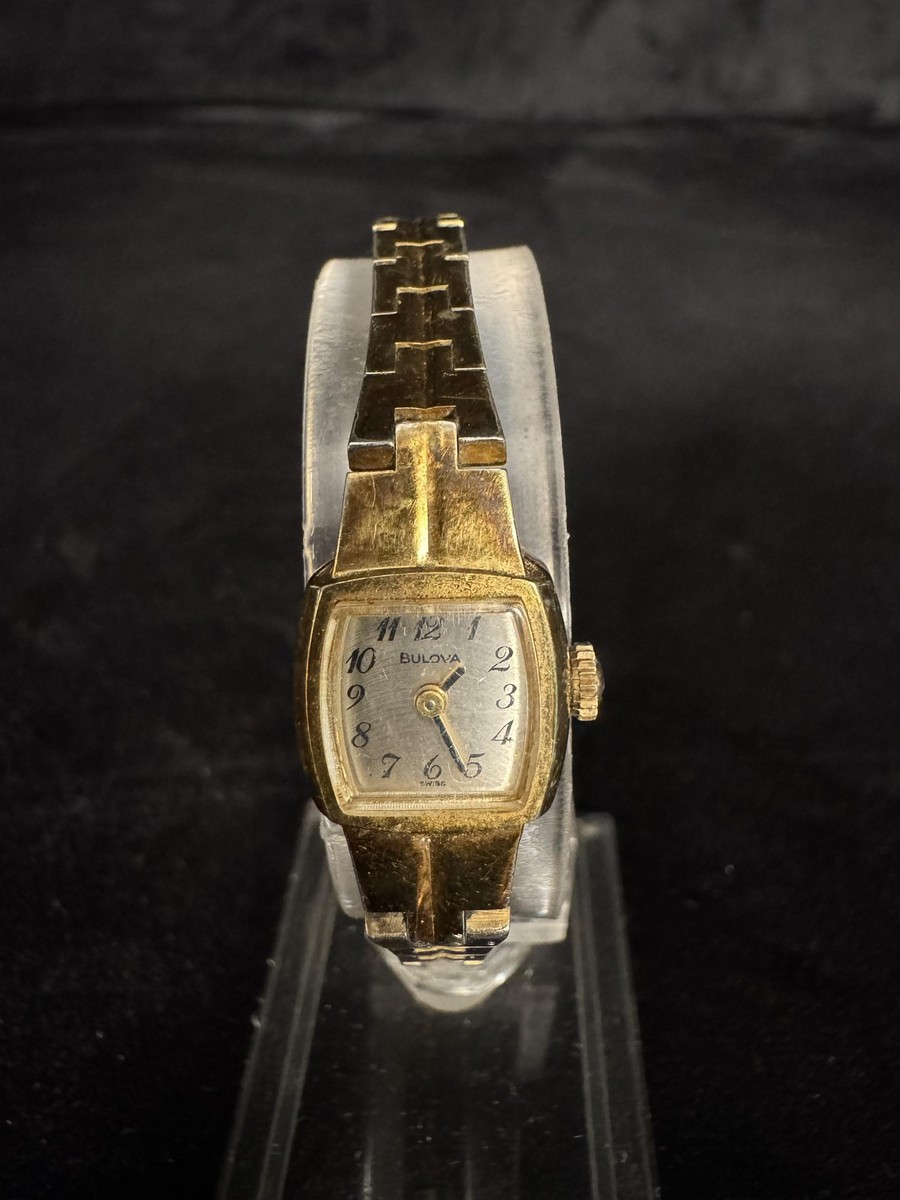Vintage Bulova Womens Gold Tone Analog Bracelet Watch Square  display picture 1