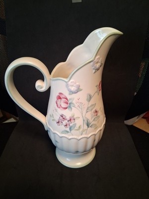 Beautiful LENOX Porcelain Spring Bouquet Floral Pitcher