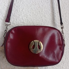 Sac épaule vintage en cuir bordeaux grenat violet année 60 sixties