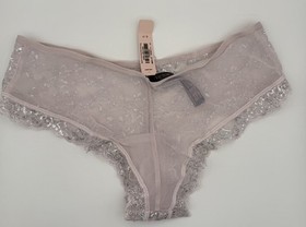 NWT Victoria&rsquo;s Secret Sexy Sparkle Bra/Panty Set 32D